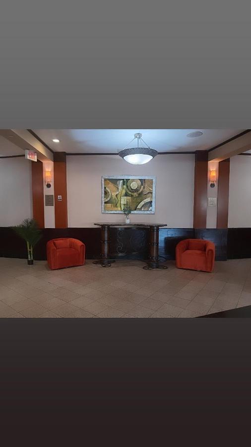 Clarion Hotel & Suites Mount Laurel Bagian luar foto